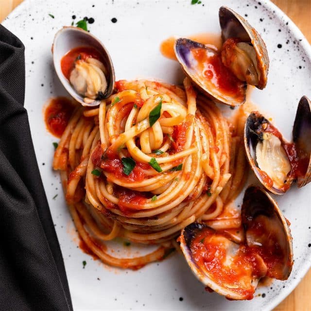 Linguine with Red Clam Sauce